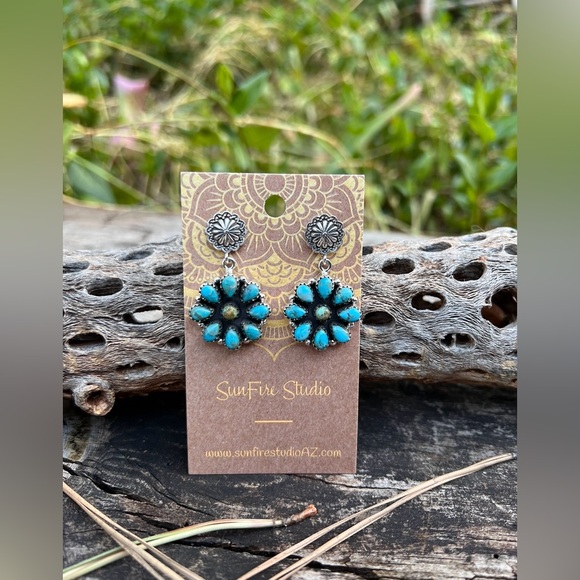 ✨Meet your Poshers, Stacee & Jason✨ - Picture 4 of 16